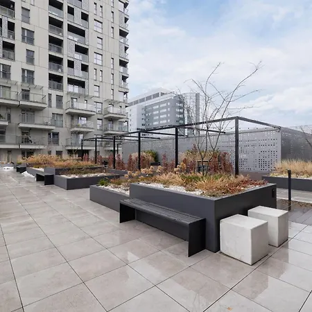 Exclusive In With Balcony, Parking, Gym And Sauna By Renters Apartment *