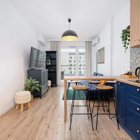 Exclusive In With Balcony, Parking, Gym And Sauna By Renters