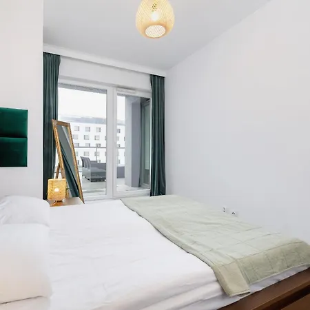 Apartmán Exclusive In With Balcony, Parking, Gym And Sauna By Renters *