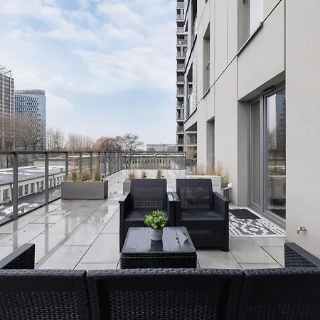 Exclusive In With Balcony, Parking, Gym And Sauna By Renters * 카토비체
