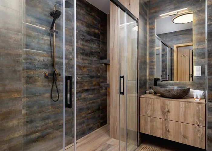 Exclusive In With Balcony, Parking, Gym And Sauna By Renters Apartamento Katowice