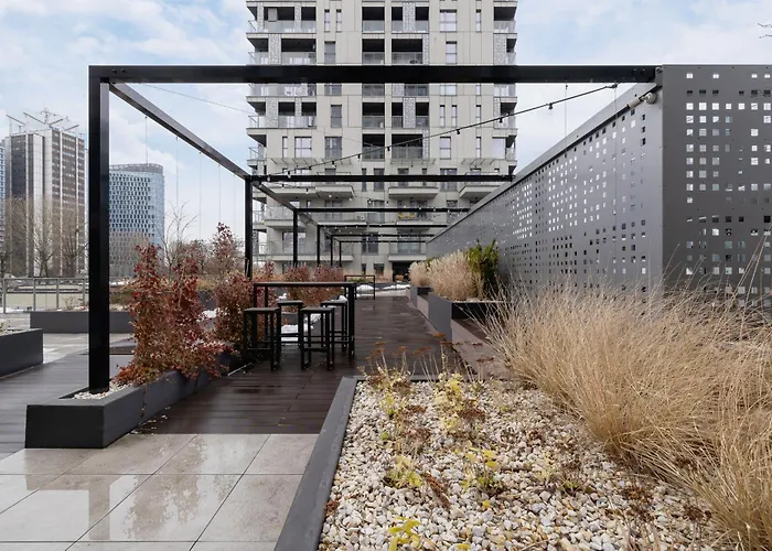 Exclusive In With Balcony, Parking, Gym And Sauna By Renters Katowice