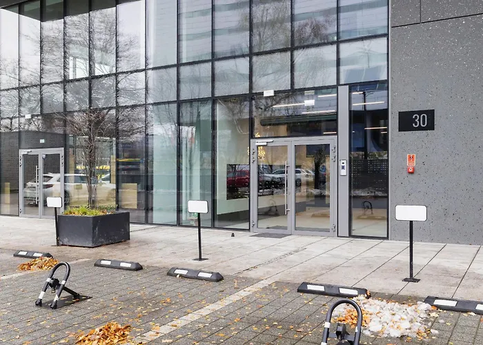 Exclusive In With Balcony, Parking, Gym And Sauna By Renters