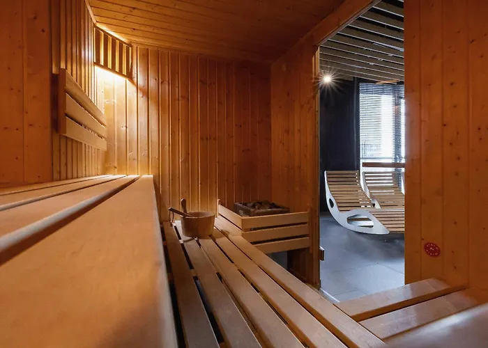 Exclusive In With Balcony, Parking, Gym And Sauna By Renters *